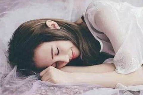 为什么总是梦见老公和别的女人在一起？