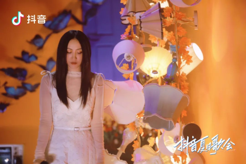 梦境的交错，爱之表白与命运的转折