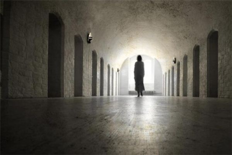 梦见自己死而复生，探索梦境背后的深层含义与心理解析