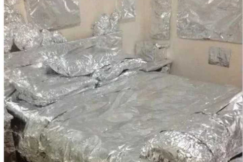 梦见自家房子被烧，梦境背后的深层含义与解析