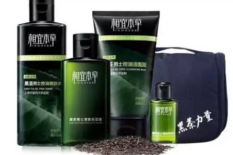 梦境解析，梦到自己化妆品全掉了的象征意义与深层含义