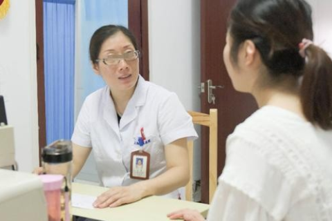 梦境探秘，梦见自己被关在坟墓里面的深层含义与心理解析
