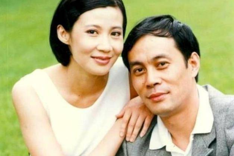 分手后梦境的迷雾，为何他会在梦中见你结婚？