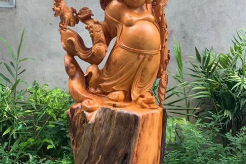 梦境探秘，梦见龙从水中跃起又回归的深层寓意
