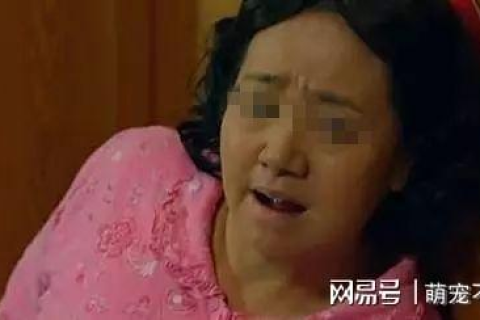很奇怪的我奶奶过世那段时间天天梦见她只要一睡觉就梦见有时候