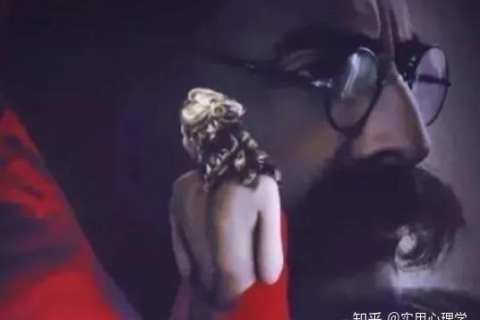 梦境交织，解析梦见小三与我明争老公的深层含义与心理暗示