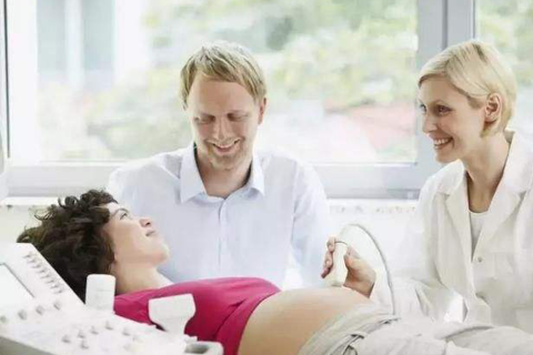 孕妇梦见医生，梦境背后的深层含义与解读