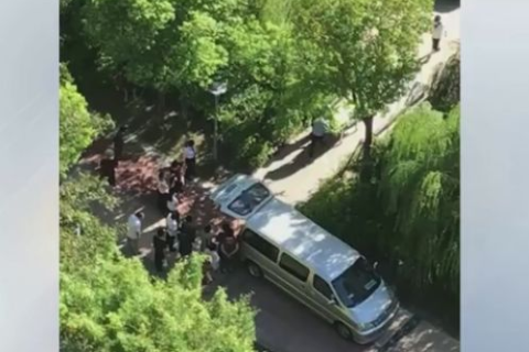 梦境与现实，解读梦到舅舅出事死亡的深层含义