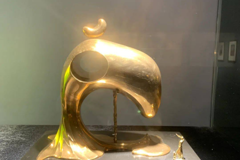 梦境启示，金戒指断裂的象征意义与内心解析