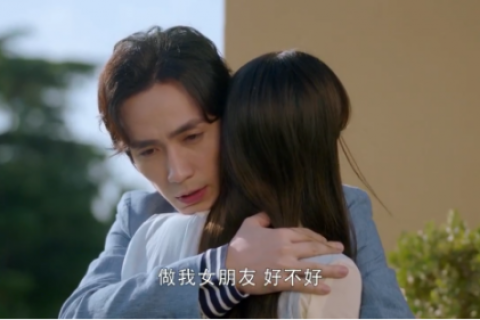 梦境中的甜蜜告白，解析梦到自己暗恋的男生跟自己在一起了并接吻了的深层含义