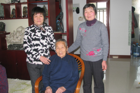 梦见死去的婆婆要带丈夫走，梦境背后的深层含义与心理解析