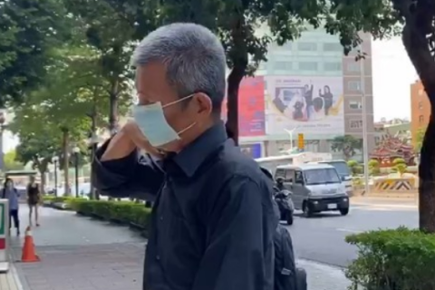 梦境中的哀伤，解析梦到爸爸死了的深层含义与心理启示