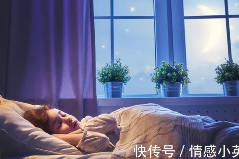 晚上睡觉总做梦梦到伤心事还能哭醒，深度解析梦境背后的情感与心理