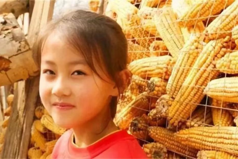 梦境中的微笑，梦到死人再梦里对人笑，究竟意味着什么？