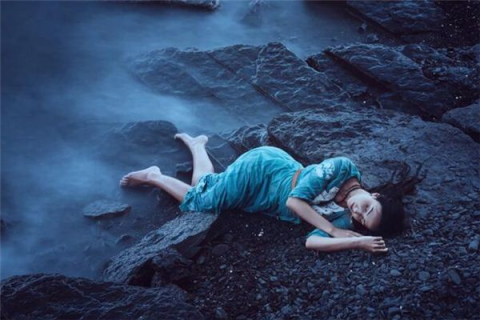 孕妇梦到死人好不好，梦境背后的深层含义与解读