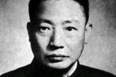 梦见去世的亲人复活，梦境背后的深层含义与心理解析