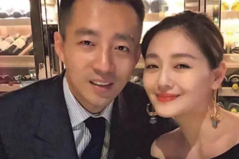 黑夜梦境中的纷争，解析梦见和别人吵架的深层含义