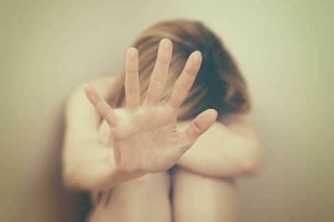 已婚女人梦见坐牢，梦境与现实的交织，怀孕预兆还是心理映射？