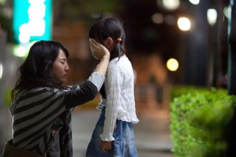 梦境中的亲情纽带，我晚上睡觉梦到女儿叫我爸爸，离异后女儿与她妈妈生活的深层解读