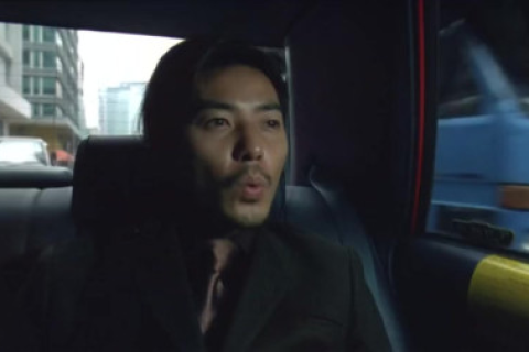 梦境与现实交织，解析梦到包在车里被偷与小偷争执的深层含义