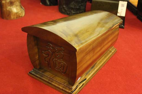梦见棺材却没梦见死人，但知道里面有死人，梦境背后的深层含义