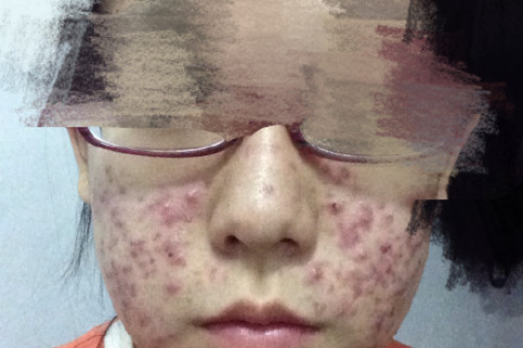 梦见家里卫生间换镜子，梦境背后的深层解析与心理暗示