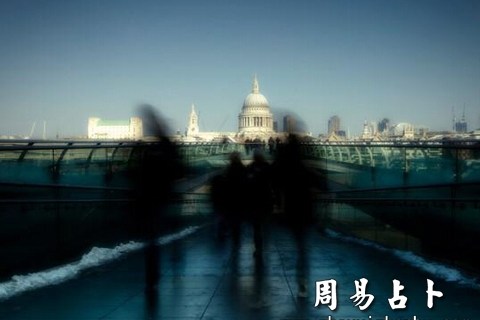 早晨五点梦到死去的人说话，穿越梦境与记忆的桥梁