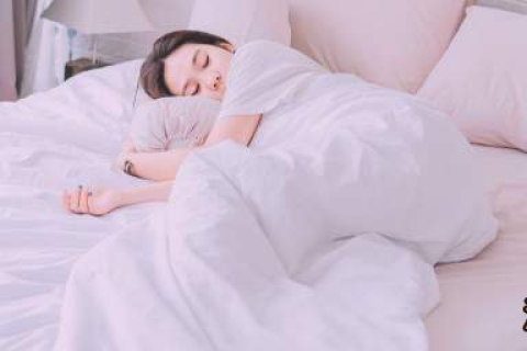 梦境的迷雾，解析我梦见我老公叫他以前的女人老婆的深层含义