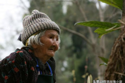 梦见黑棺材与死者的深层含义，探索梦境中的神秘象征