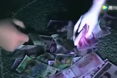 梦境中的温情，昨晚梦见我去世的妈妈在地上捡了好多纸钱