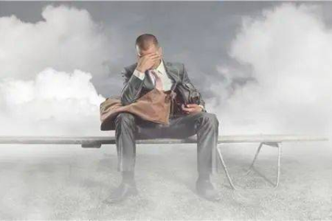 梦境的迷雾，解析梦到自己的男人有别的女人的深层含义与心理启示