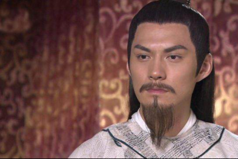 请教解梦大师，梦见女朋友送鞋给我——寓意与解析