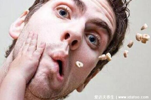 梦见过世亲人牙齿，解读逝去亲人的灵魂讯息与内心映射