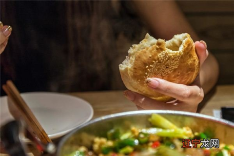 梦见吃饼，探寻梦境中的味觉盛宴与心灵启示
