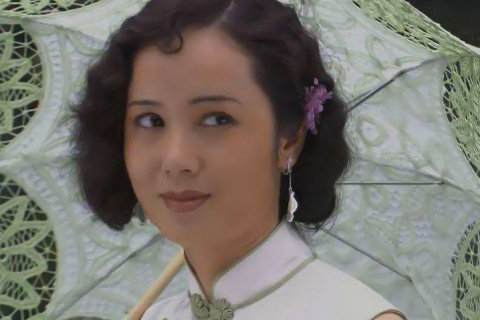 梦境中的重逢，解读做梦梦见去世的人去接她的深层含义