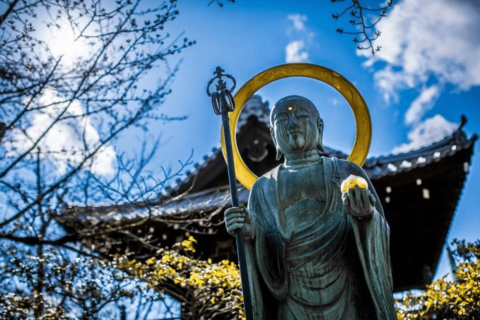 梦见和尚带我去寺庙烧香，探寻梦境背后的深层含义与心灵启示
