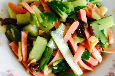 梦境解析,车贩黄瓜之梦——嫩与老的象征意义探索 梦境解析,车贩黄瓜之梦——嫩与老的象征意义探索