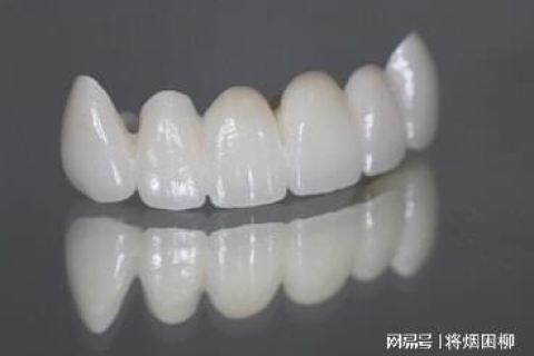 梦见实牙牙根脱落，探索梦境背后的深层含义