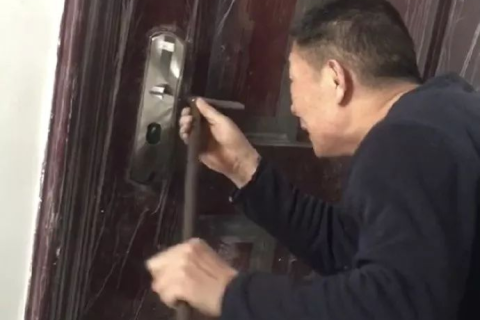 梦见丈夫还有一个老婆，那个老婆快要生孩子了