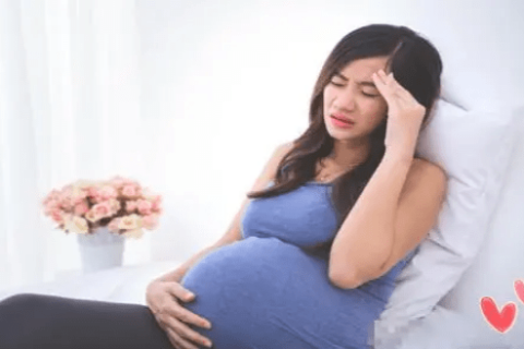 孕妇梦到自己生下女婴，寓意、解析与心灵启示