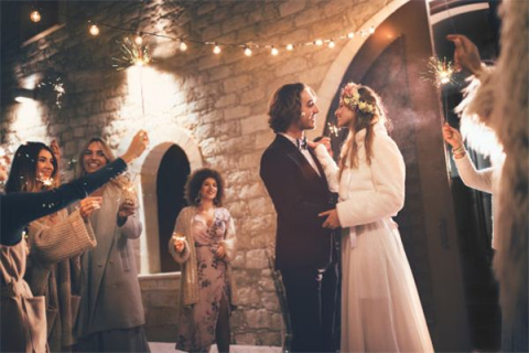 梦境的迷雾，解析梦见女朋友与别人结婚的深层含义