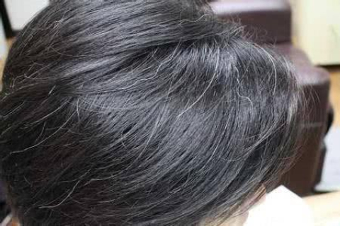 梦见小儿子有白发，寓意、解析与心灵启示