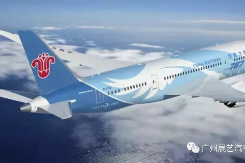 梦境之旅，带着孩子乘飞机的等待与启程