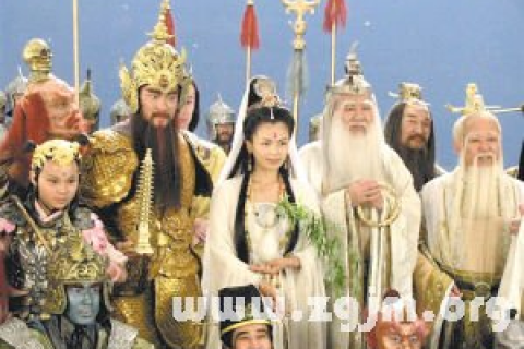 梦境中的婚礼，当现实与幻想交织——解析梦见自己结婚，轿子里却坐着老的深层含义