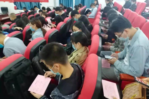 梦见大金瓜，财富与丰收的象征解析