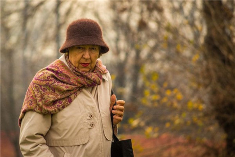 梦见外婆死又活了，探寻梦境背后的深层含义与心理解析