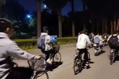 梦境的隐喻，父亲对我婚姻态度的焦虑与自我审视