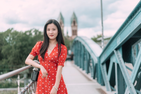 梦境中的情感纠葛，已婚者为何会梦到被其他男生追求或心生爱慕？