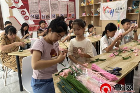 在火车道上的奇妙饺子宴，解析梦境中的创意与竞争