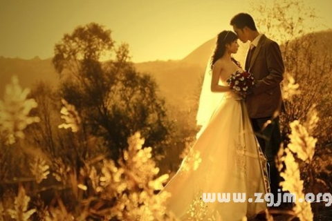 离婚后梦见结婚，梦境背后的深层含义与心理解析